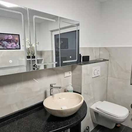 דירה Gemuetliche In *